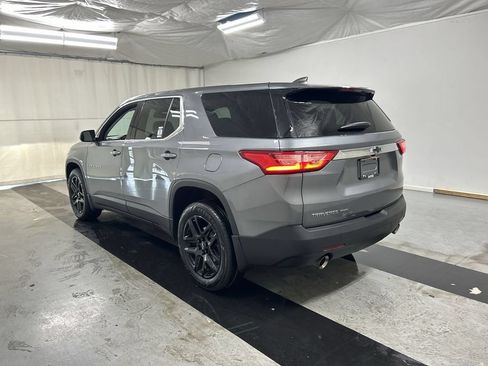 Used 2020 Chevrolet Traverse LS w/ LPO, Black Accent Package AWD/4WD image 7