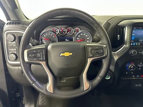 Used 2021 Chevrolet Silverado 1500 LT image 14