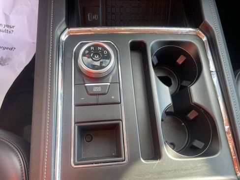 Used 2024 Ford Expedition Max XLT image 21