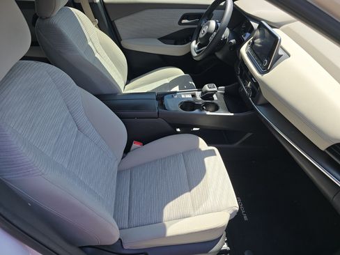 Used 2023 Nissan Rogue SV FWD image 27