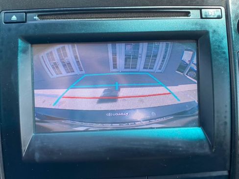 Used 2016 Toyota Camry SE FWD image 22