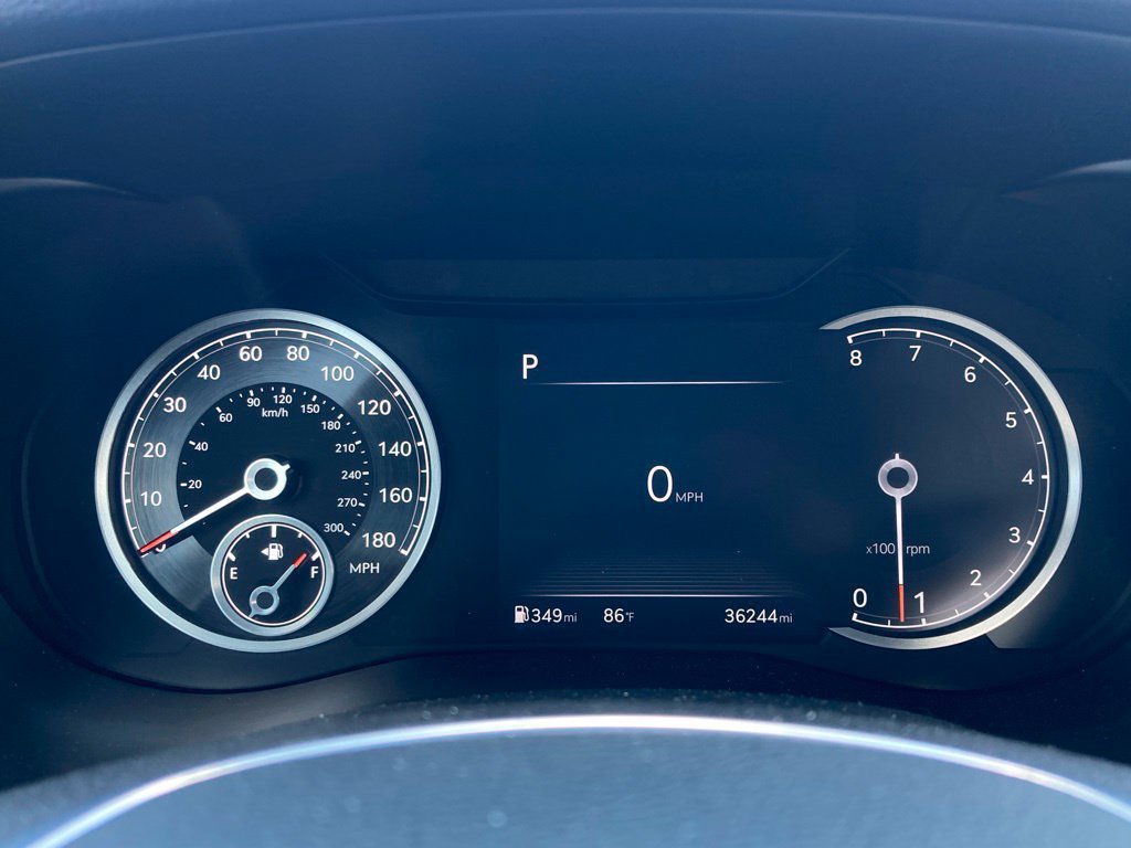 Used 2025 Genesis G70 2.5T RWD image 15