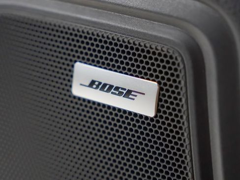 Used 2025 Porsche Macan image 17