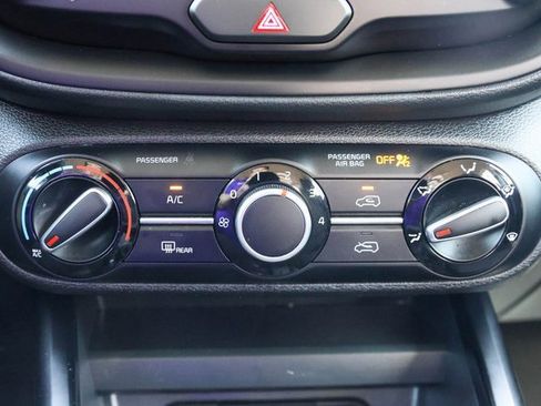 Used 2020 Kia Soul S image 23