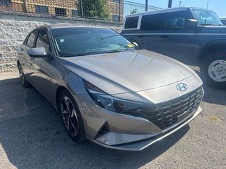 Used 2023 Hyundai Elantra SEL w/ Convenience Package FWD video 1