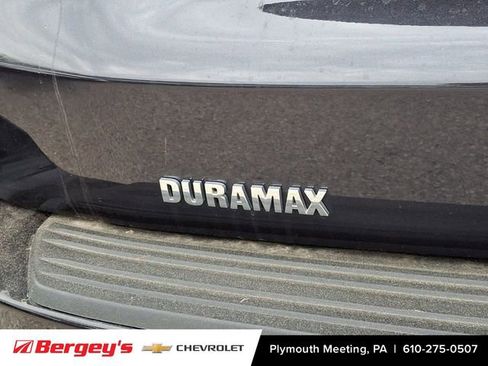 Certified 2024 Chevrolet Suburban High Country AWD/4WD image 36