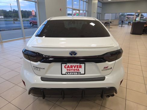 Used 2023 Toyota Corolla SE image 8