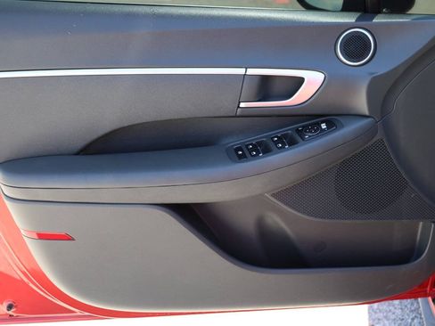 Used 2022 Hyundai Sonata SE FWD image 12