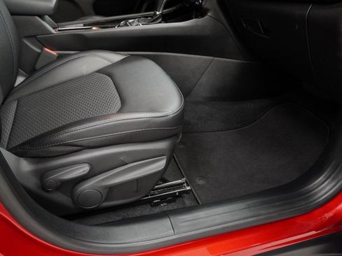 Used 2025 Jeep Compass Latitude w/ Altitude Special Edition image 48