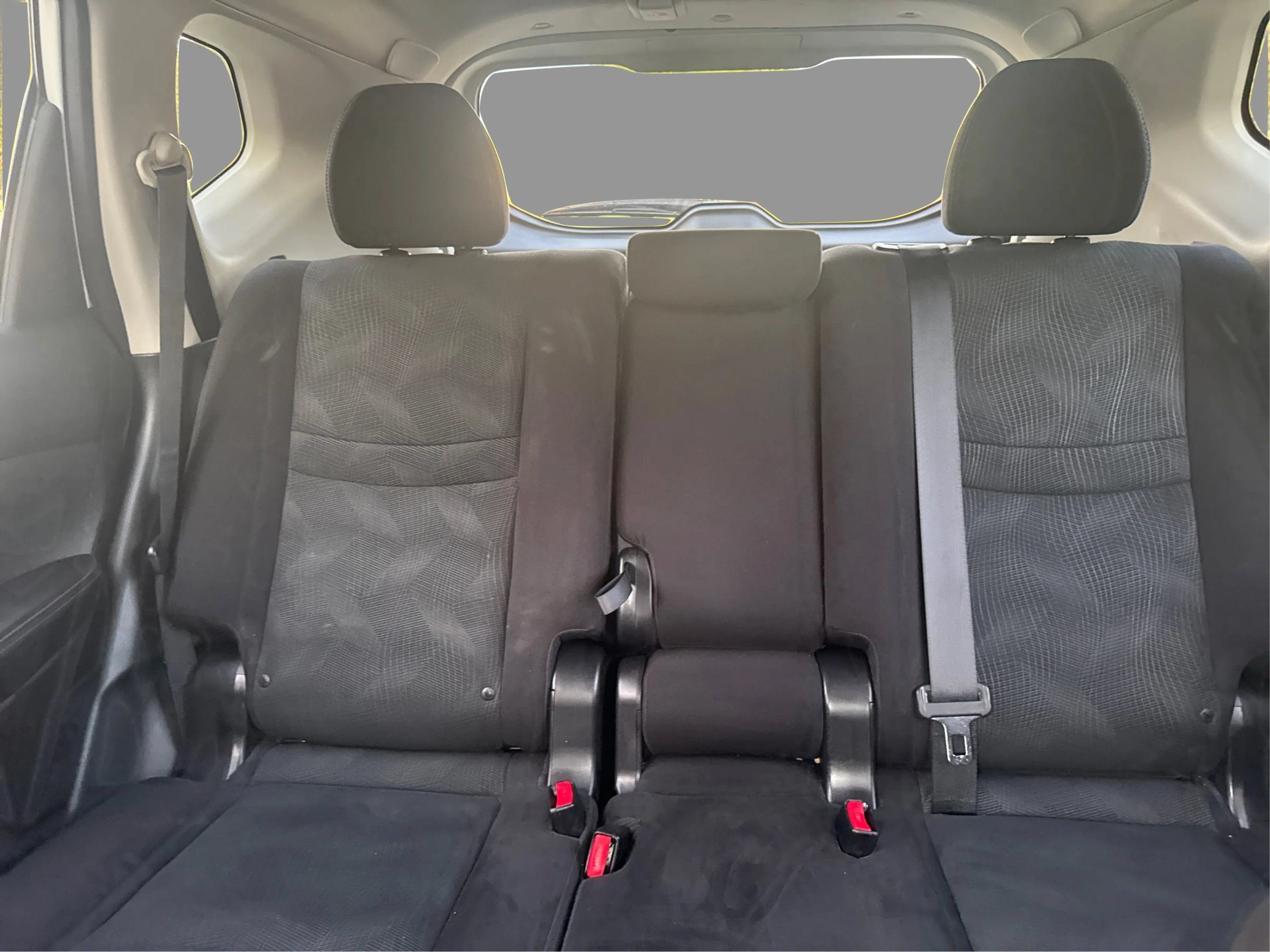 Used 2014 Nissan Rogue SV AWD/4WD image 17