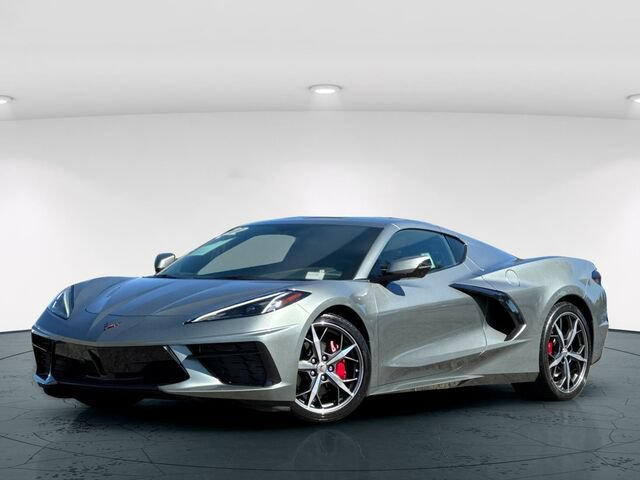 Used 2022 Chevrolet Corvette Stingray Coupe w/ 1LT RWD image 2