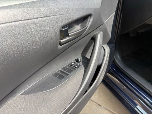 Used 2023 Toyota Corolla LE image 11