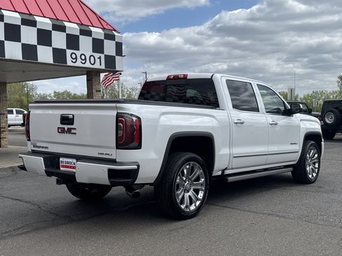Used 2017 GMC Sierra 1500 Denali w/ Denali Ultimate Package AWD/4WD image 9