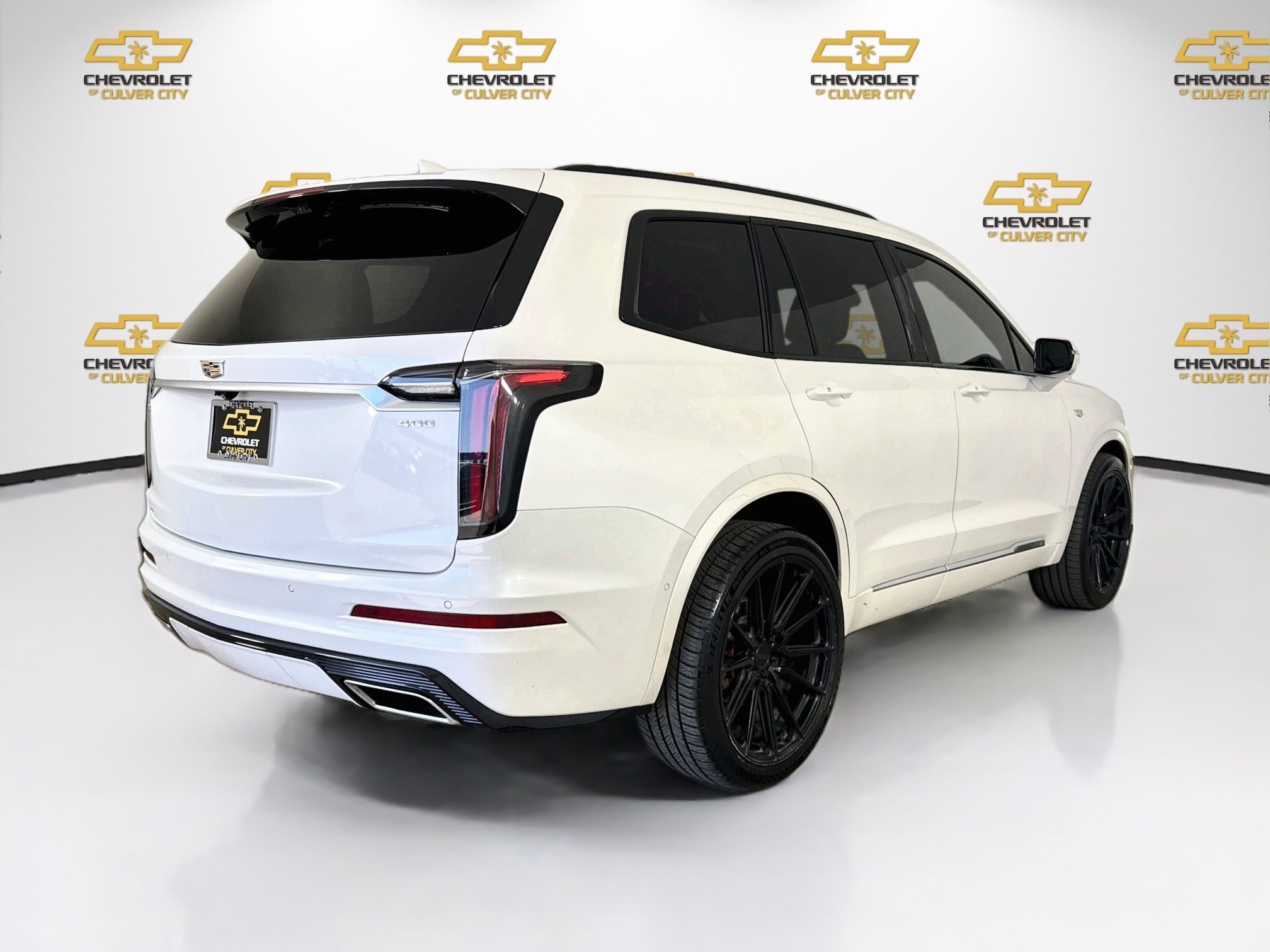 Used 2022 Cadillac XT6 Sport w/ Technology Package AWD/4WD image 8