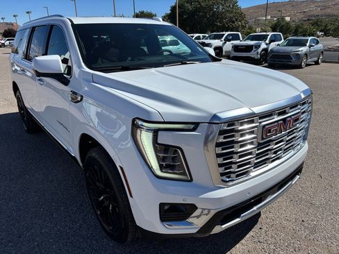 New 2026 GMC Yukon XL Denali w/ Denali Reserve Package AWD/4WD image 3
