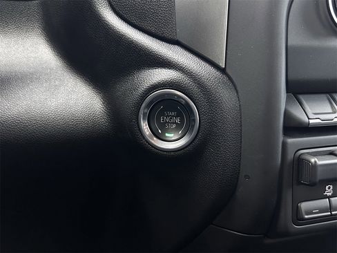 New 2026 Chevrolet Silverado 1500 Custom w/ LPO, Dark Essentials Package image 17