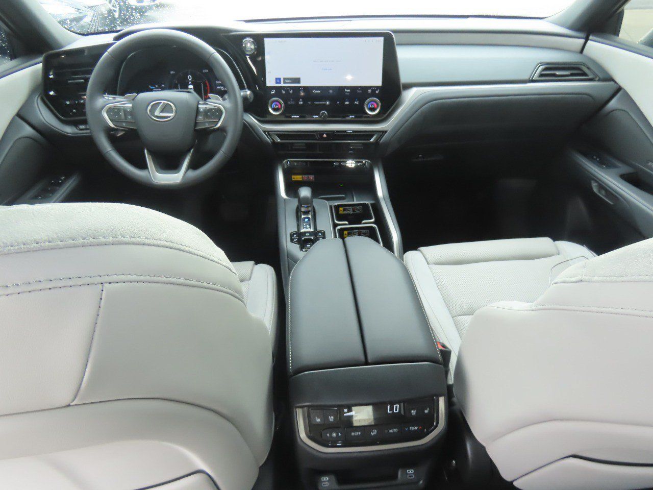Used 2025 Lexus TX 350 AWD w/ Technology Package image 25