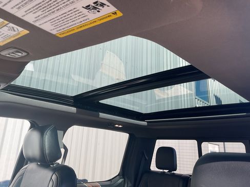 Used 2016 Ford F150 Lariat image 10