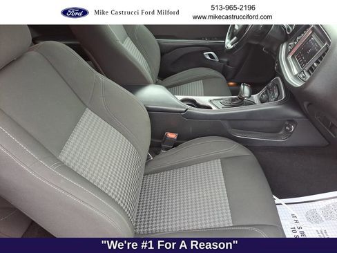 Used 2021 Dodge Challenger SXT w/ Driver Convenience Group image 24