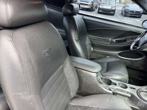 Used 2004 Ford Mustang GT RWD image 17