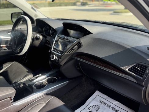 Used 2017 Acura MDX FWD image 9
