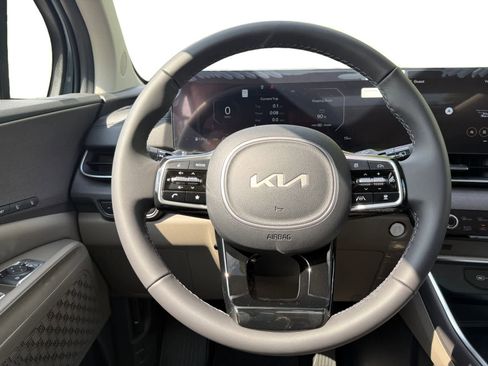New 2026 Kia Carnival SX FWD image 13