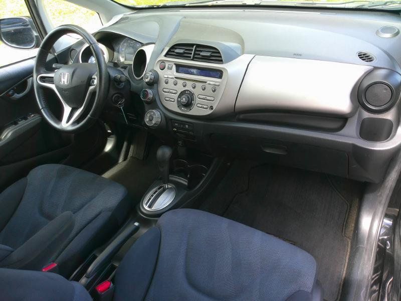 Used 2011 Honda Fit Sport image 18