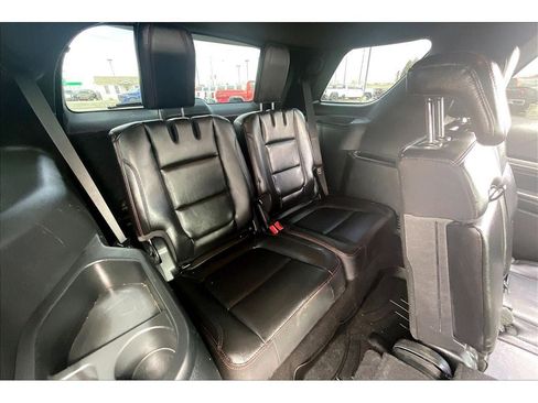 Used 2018 Ford Explorer Sport AWD/4WD image 29