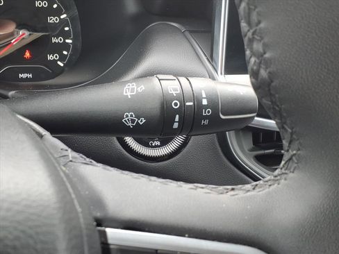 Used 2023 Jeep Compass Limited image 26