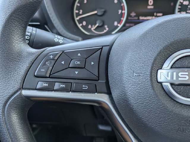 Used 2025 Nissan Sentra SV FWD image 24