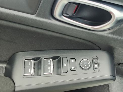 Used 2023 Honda Civic Sport image 9