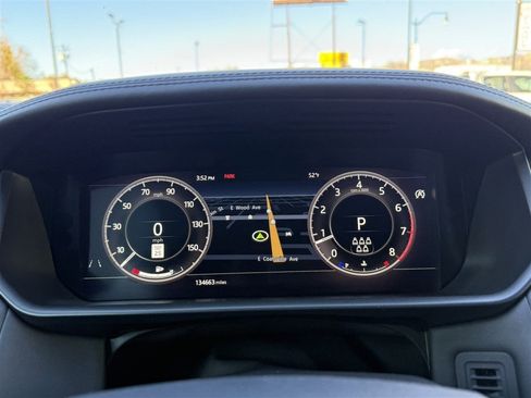 Used 2020 Land Rover Discovery HSE Luxury image 30