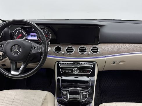 Used 2017 Mercedes-Benz E 300 image 27