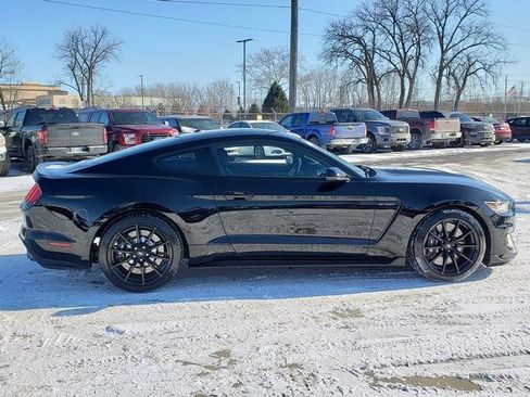 Used 2016 Ford Mustang Shelby GT350 w/ Technology Package image 9