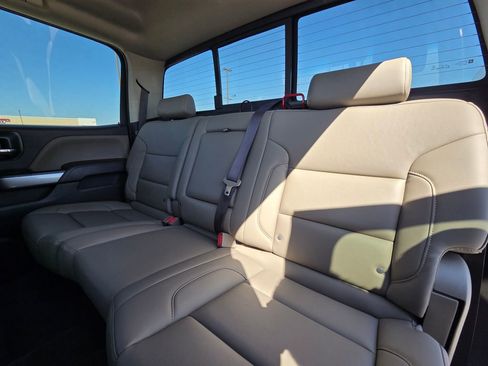 Used 2018 Chevrolet Silverado 1500 LTZ Z71 image 24