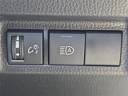 Certified 2025 Toyota RAV4 LE image 24