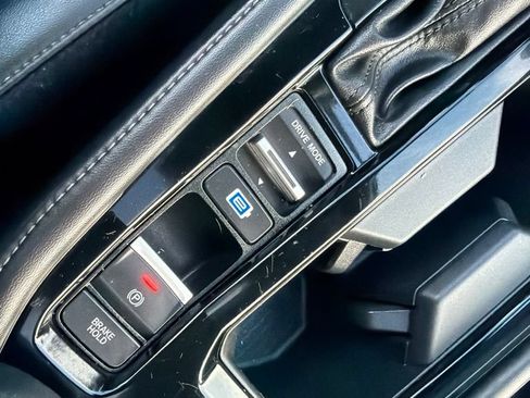 Used 2023 Honda Accord Touring image 38