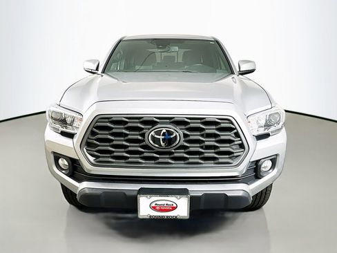 Certified 2023 Toyota Tacoma TRD Off-Road AWD/4WD image 2