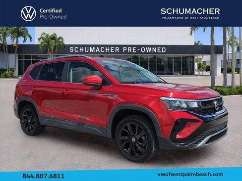 Certified 2022 Volkswagen Taos SE w/ IQ.Drive SE Package FWD image 1