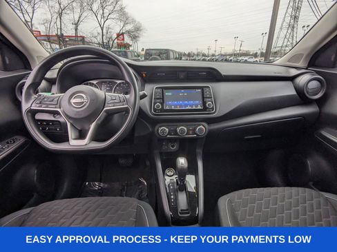 Used 2022 Nissan Kicks S image 19