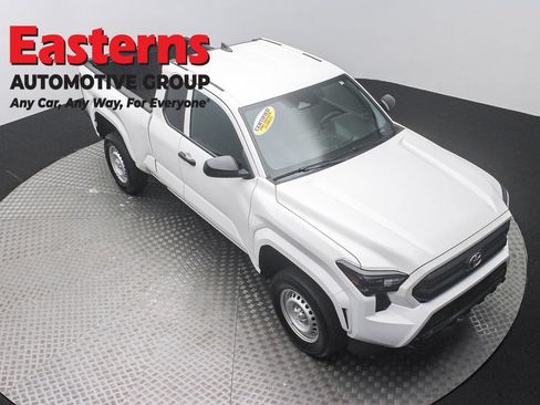 Used 2025 Toyota Tacoma SR RWD image 32