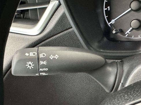 Certified 2025 Toyota Corolla Cross AWD Hybrid image 29