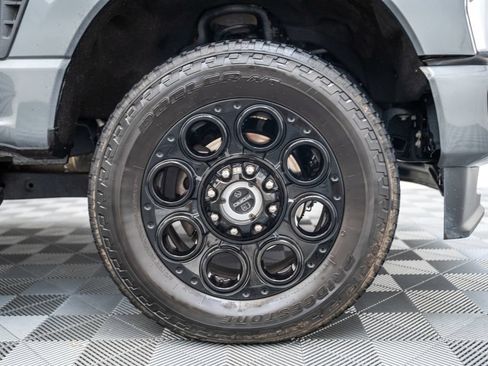 Used 2024 Ford F350 Lariat w/ Lariat Ultimate Package AWD/4WD image 19