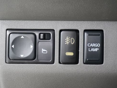 Used 2016 Nissan Frontier SV image 18