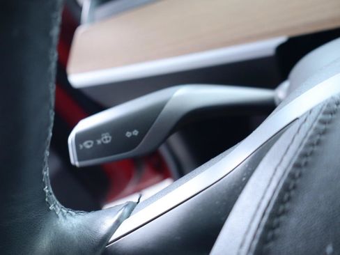 Used 2018 Tesla Model 3 Long Range RWD image 22