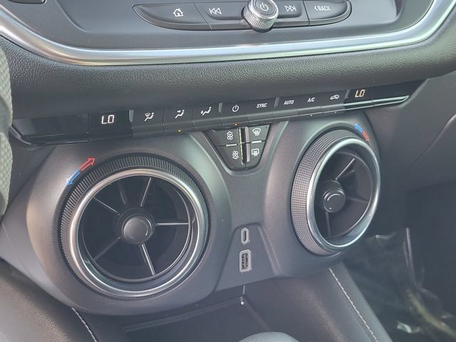 Used 2023 Chevrolet Blazer LT AWD/4WD image 19