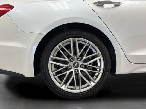 Used 2020 Genesis G70 2.0T RWD image 36