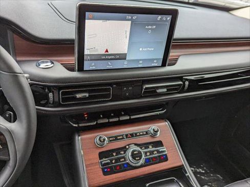 New 2023 Lincoln Aviator Reserve w/ Equipment Group 201A image 8