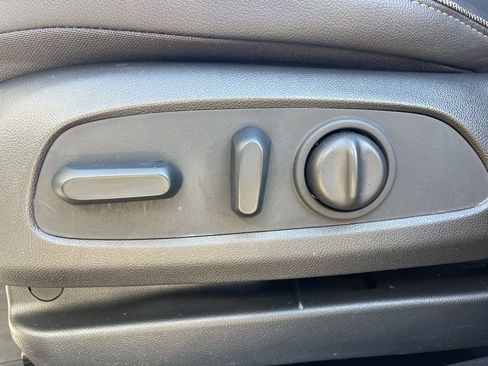 Used 2023 Buick Encore GX Select image 10