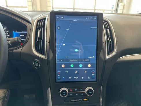 Used 2024 Ford Edge Titanium w/ Equipment Group 301A AWD/4WD image 18